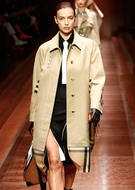 burberry new yorkautunno inverno 2019|burberry runway fashion.